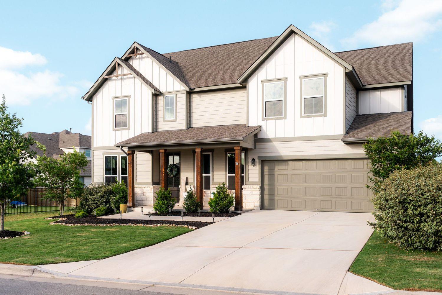 137 Crescent Moon CT