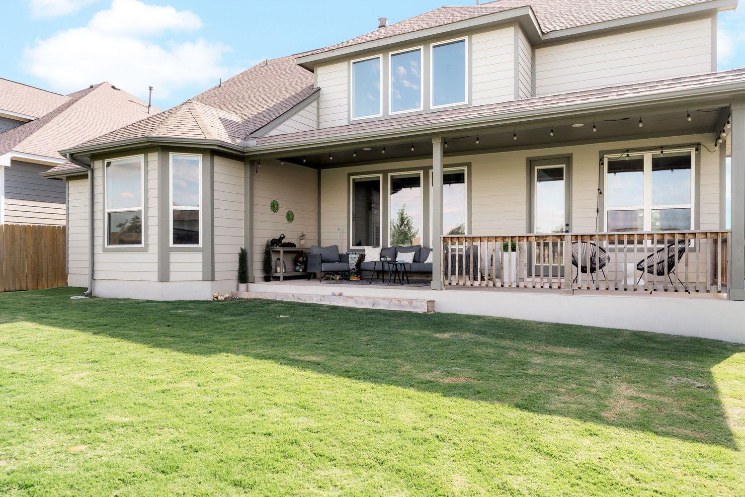 137 Crescent Moon CT