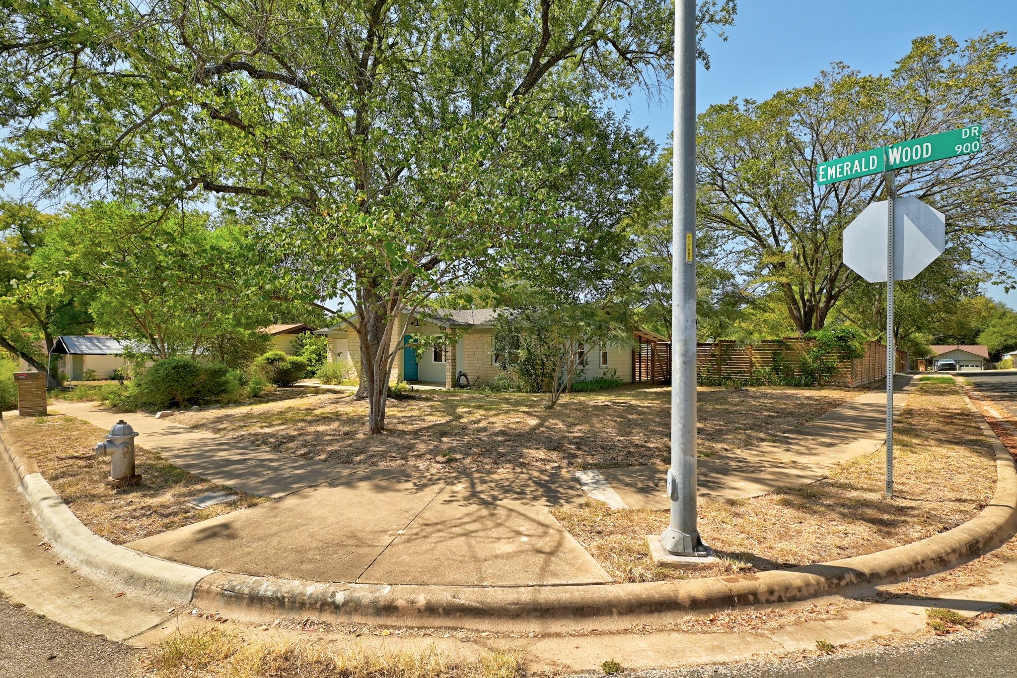 905 Emerald Wood DR