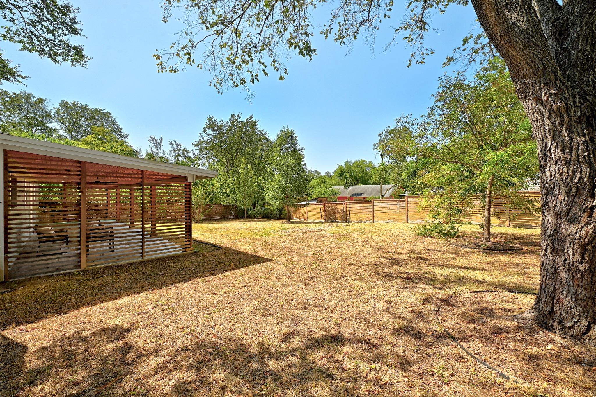 905 Emerald Wood DR
