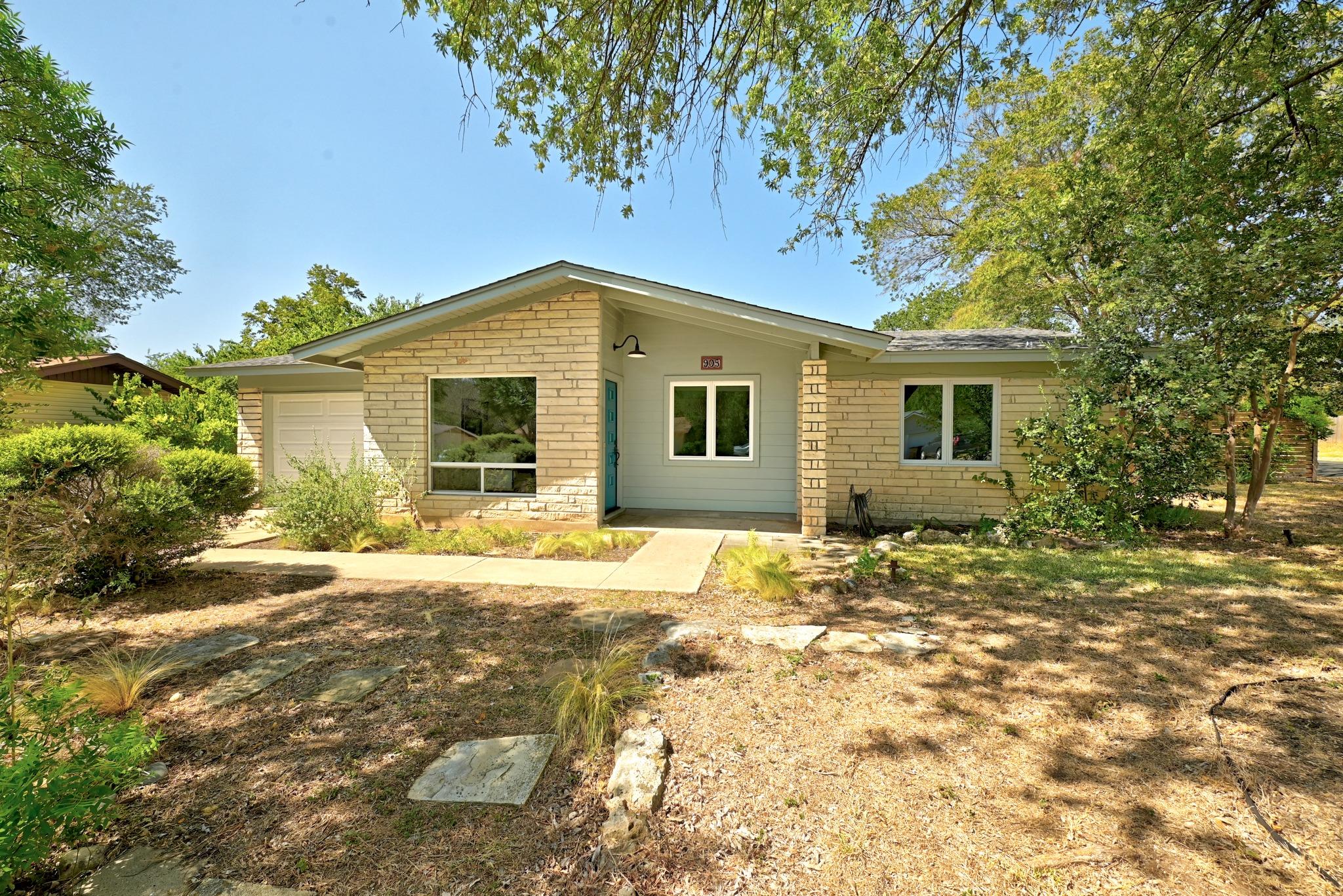 905 Emerald Wood DR