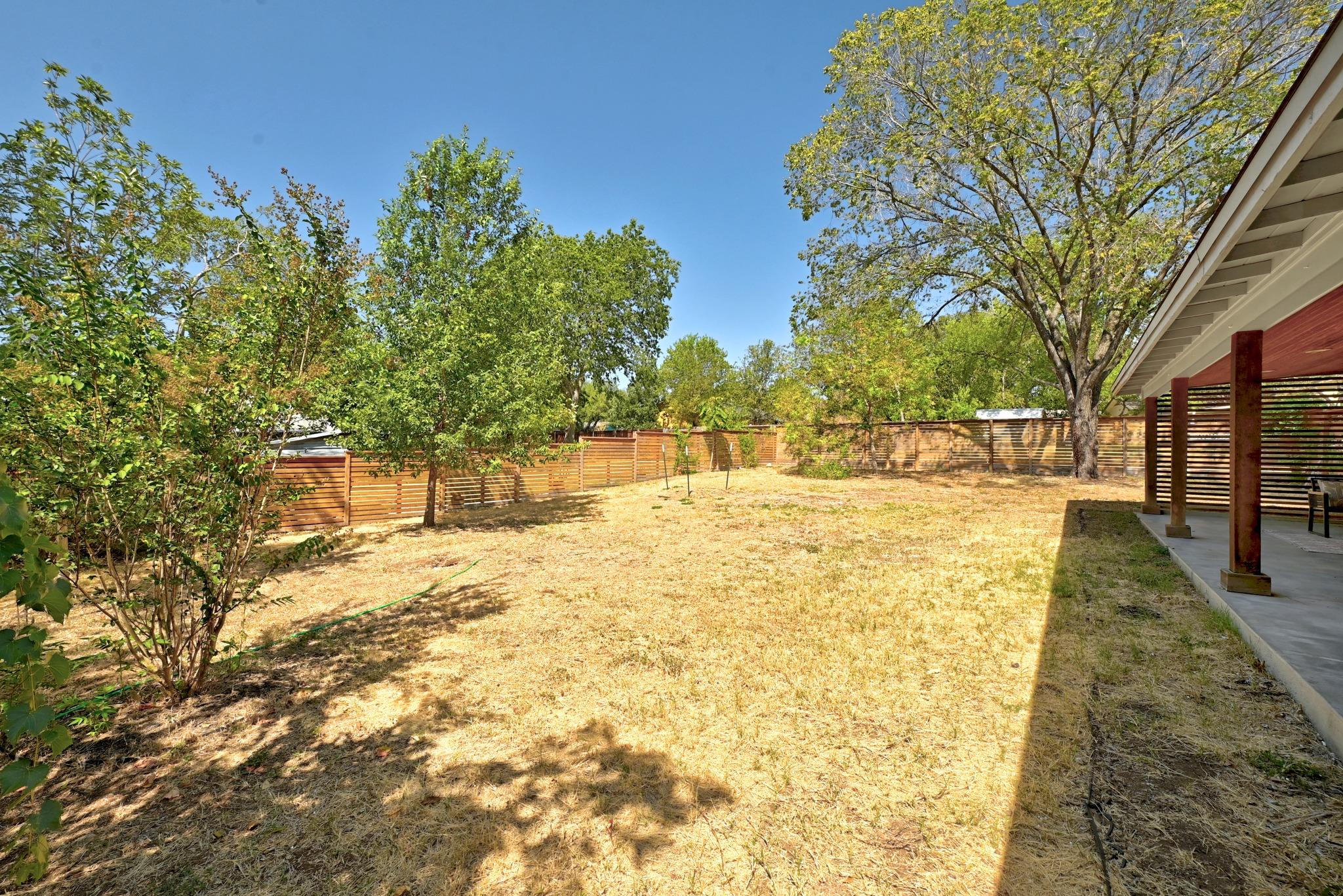 905 Emerald Wood DR
