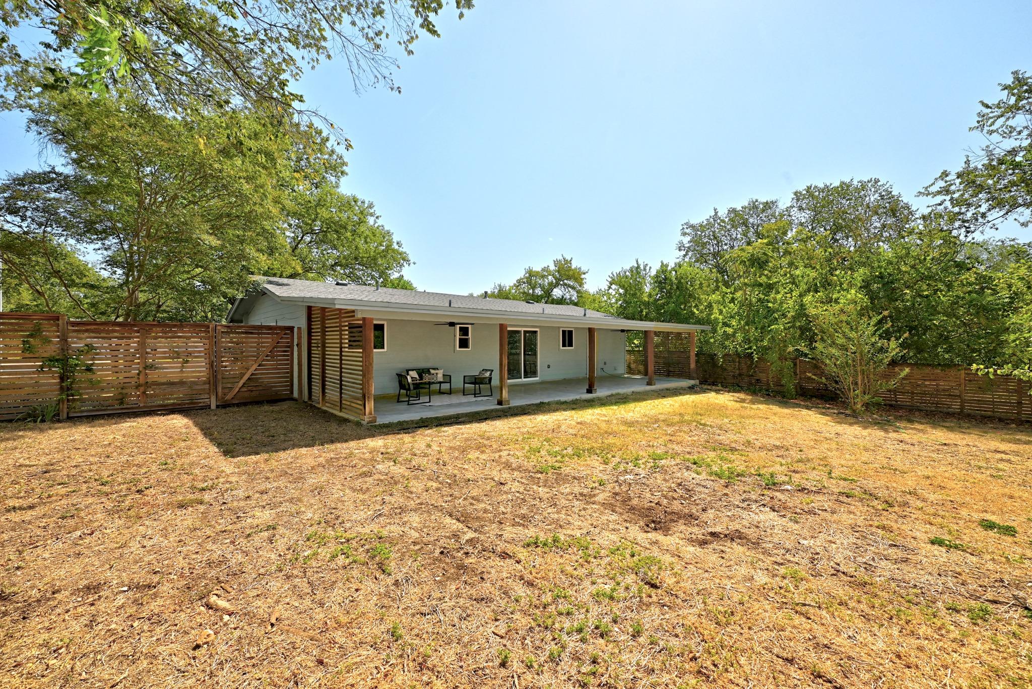 905 Emerald Wood DR