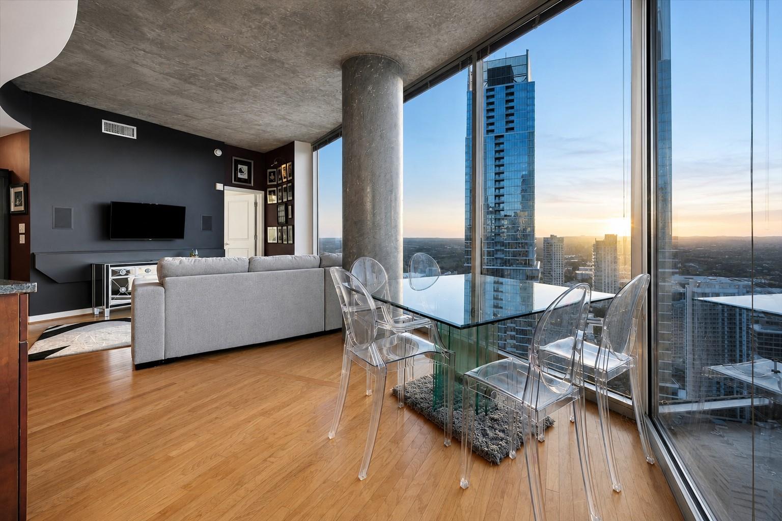 360 Nueces ST # 3910