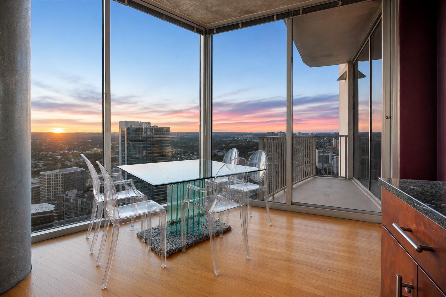 360 Nueces ST # 3910