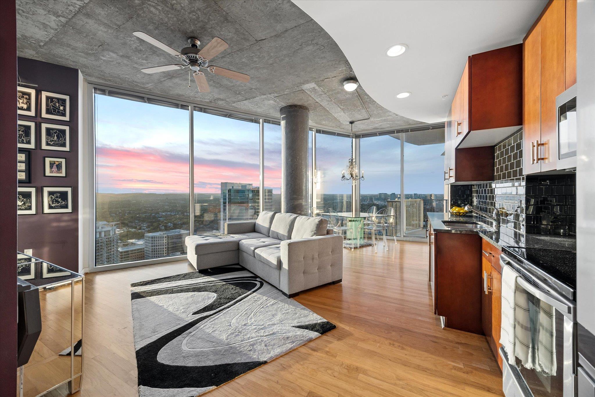 360 Nueces ST # 3910