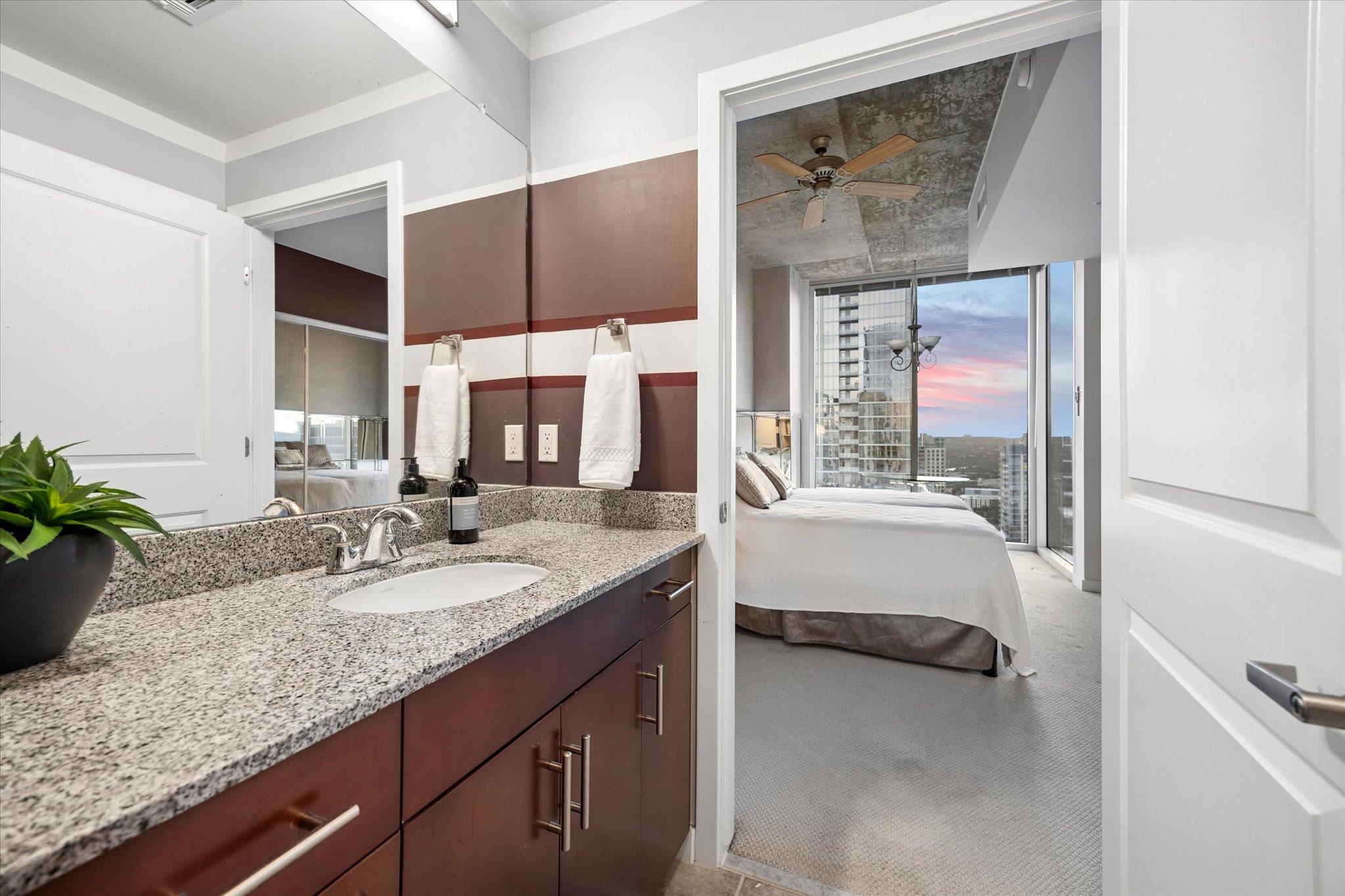 360 Nueces ST # 3910