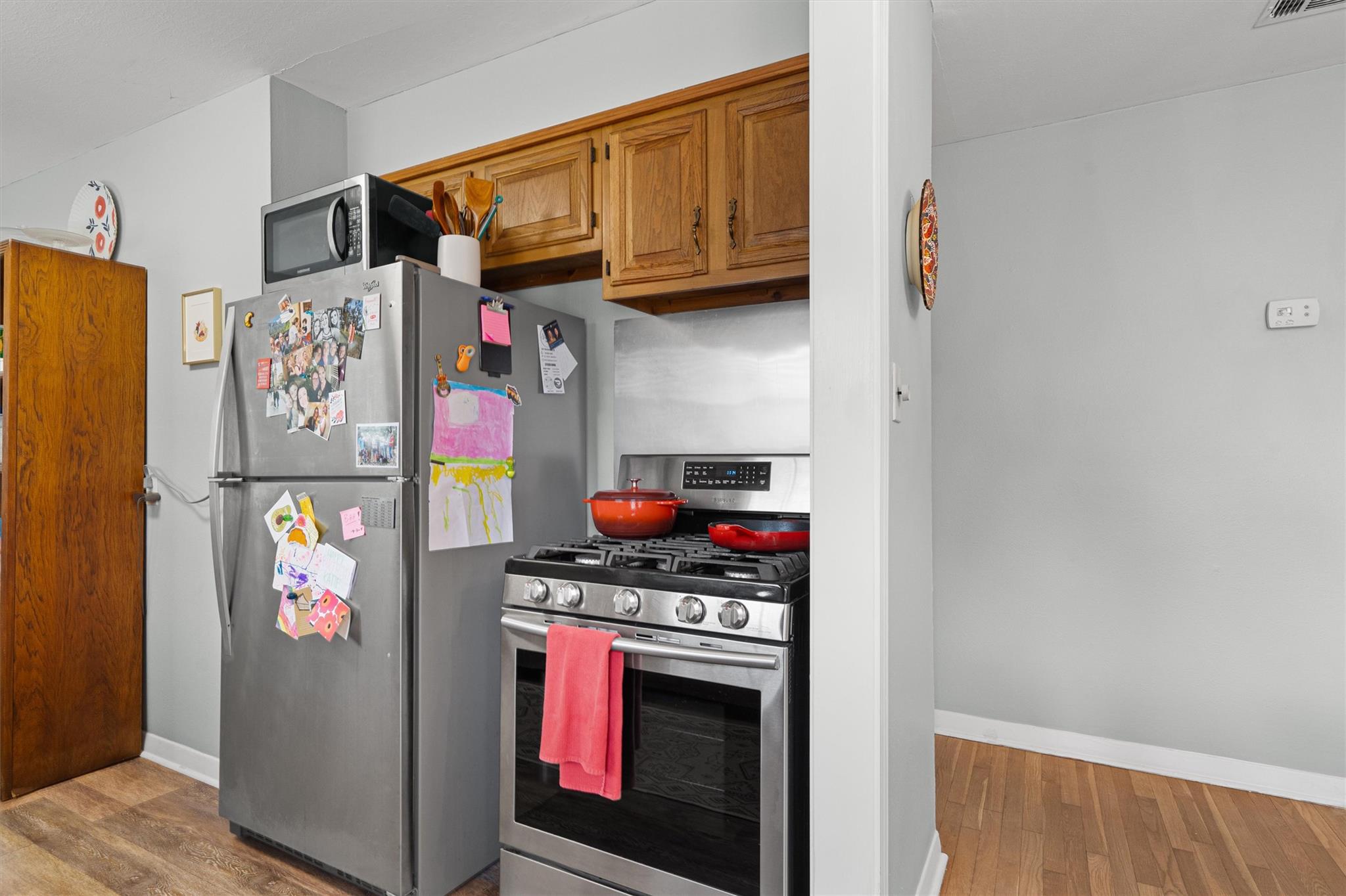 2633 W 45th ST