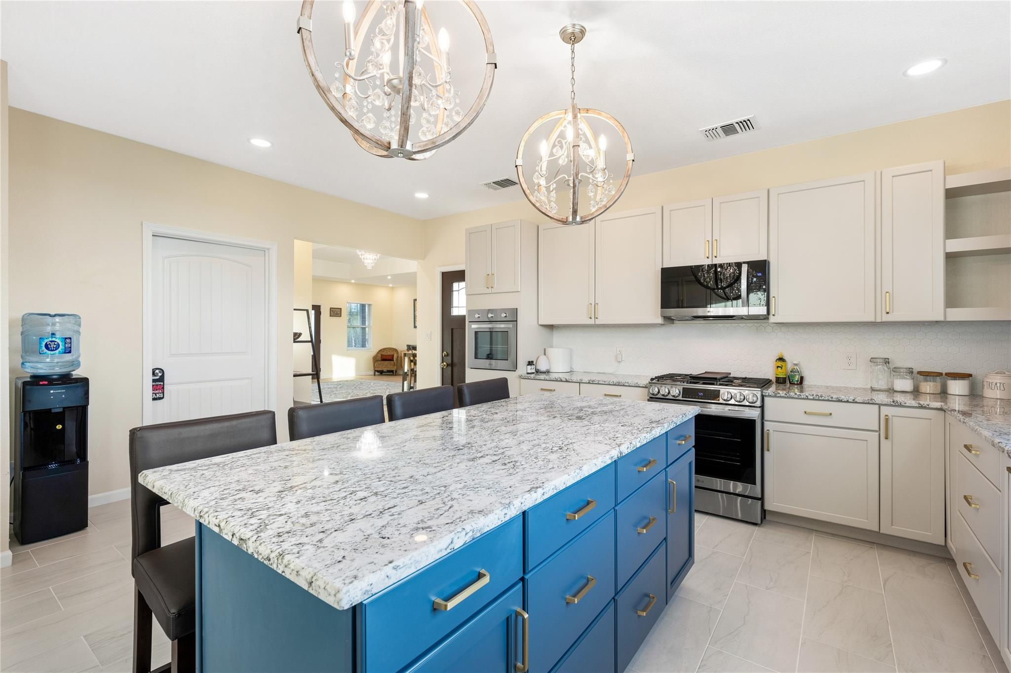 158 Goertz DR