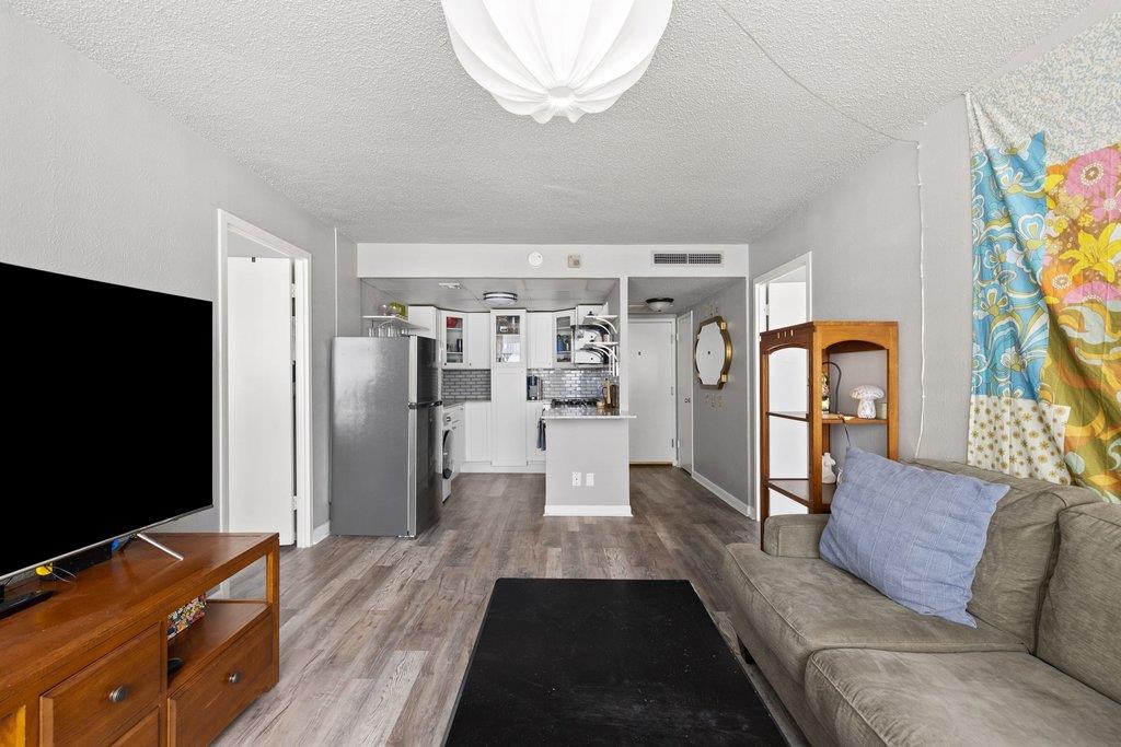 1800 Lavaca ST # 207