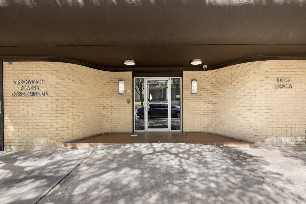 1800 Lavaca ST # 207