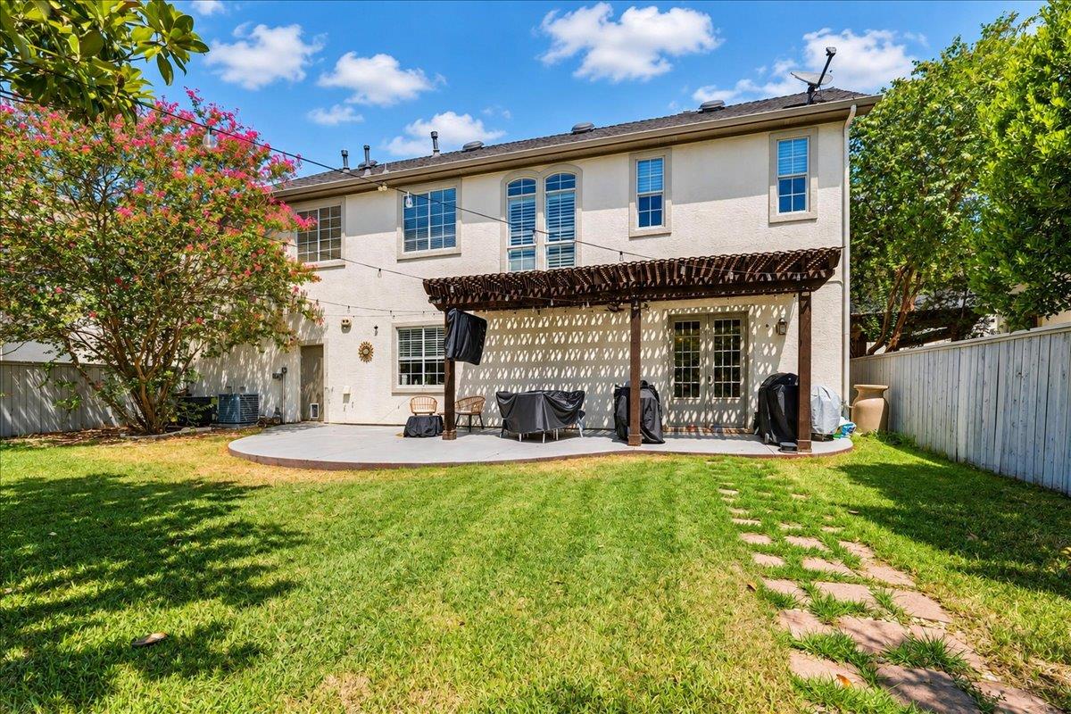 3817 Gaines CT