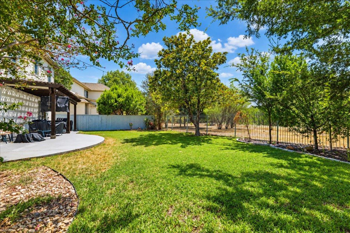 3817 Gaines CT