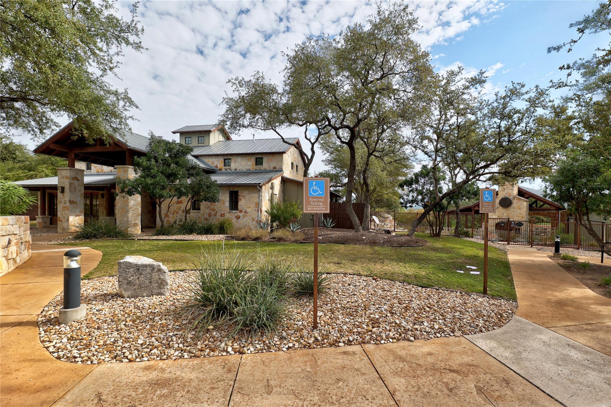 17800 Edgewood WAY # 202