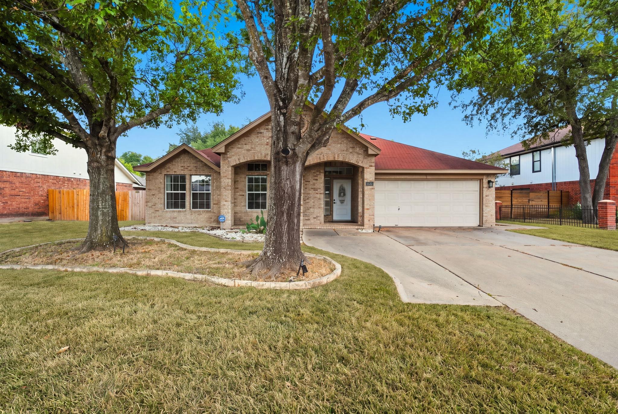 1319 Rocky Creek DR