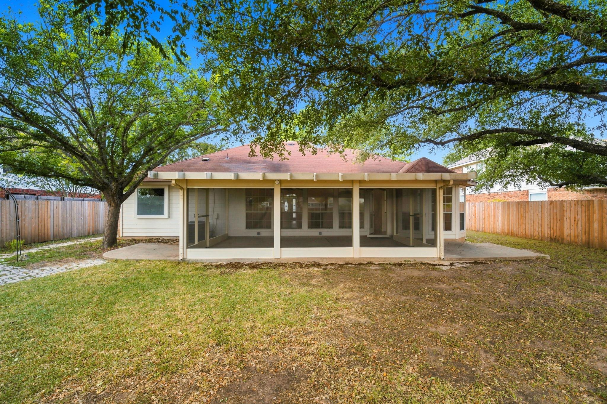 1319 Rocky Creek DR