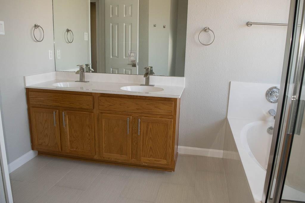 1708 Darjeeling DR
