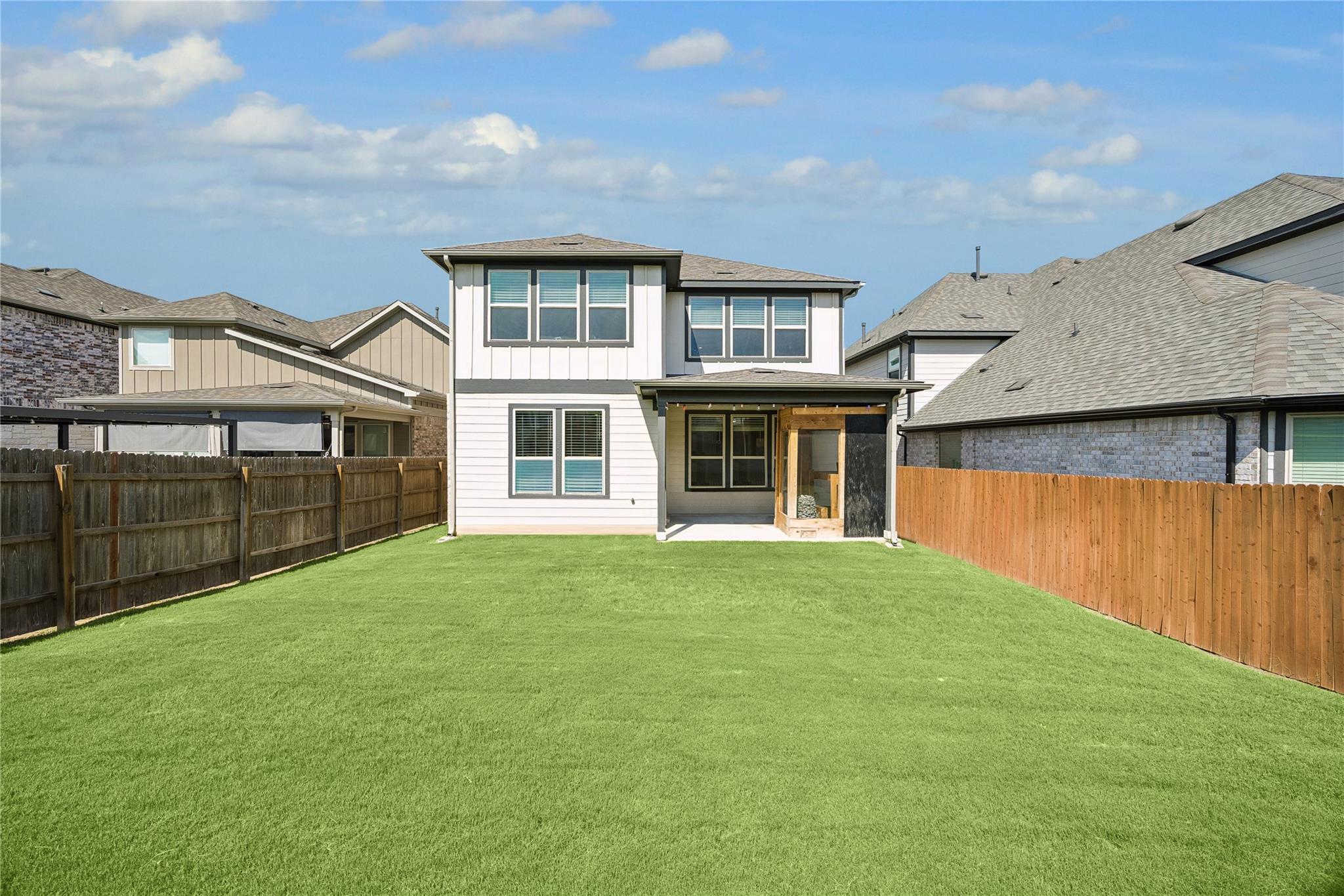 1008 Olinda CT