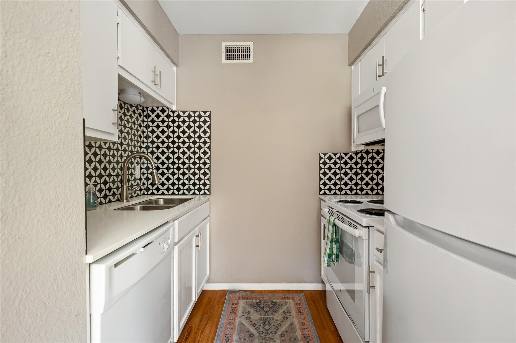 5215 Saint Georges GRN # B