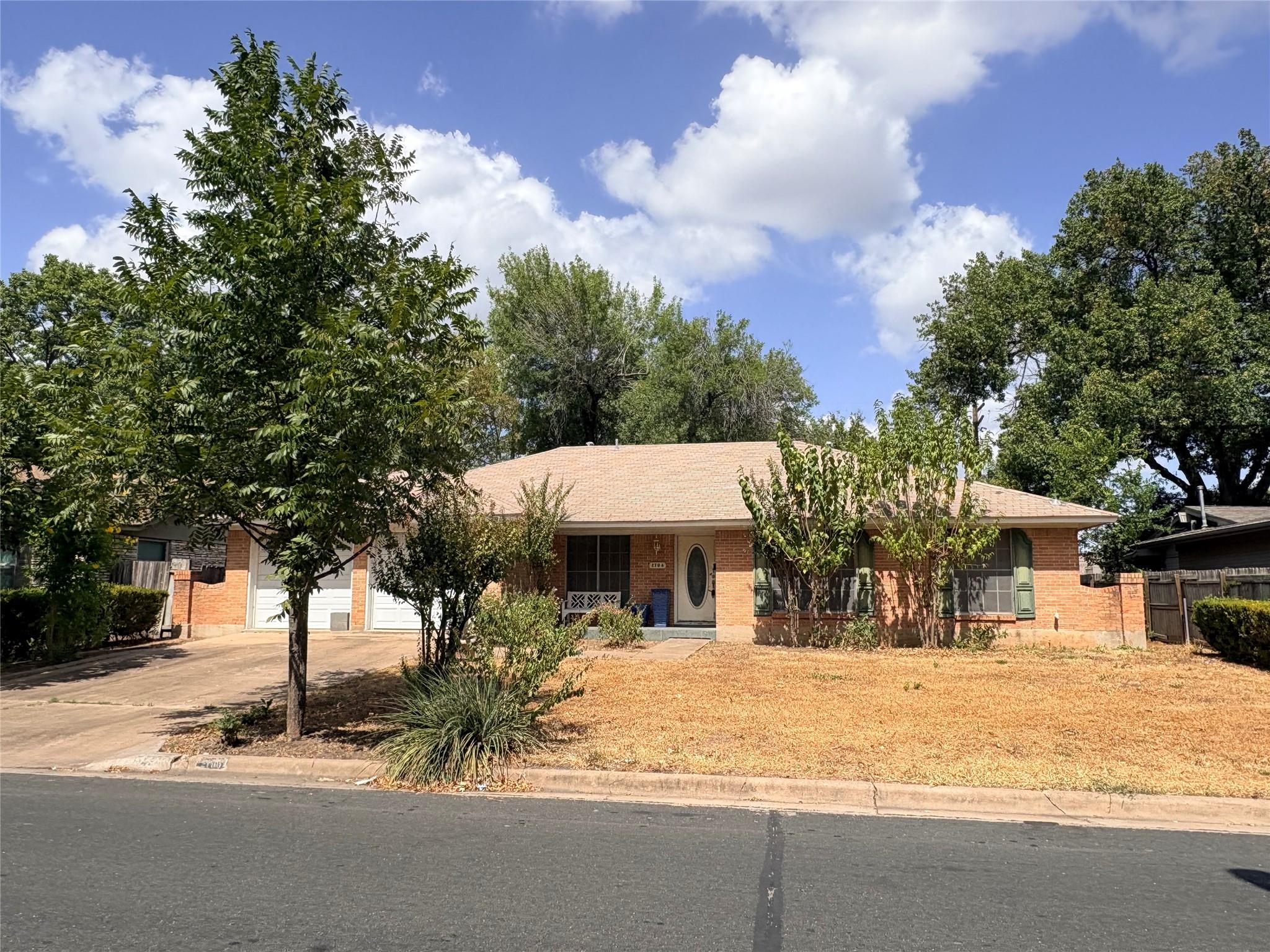 2706 Thrushwood DR