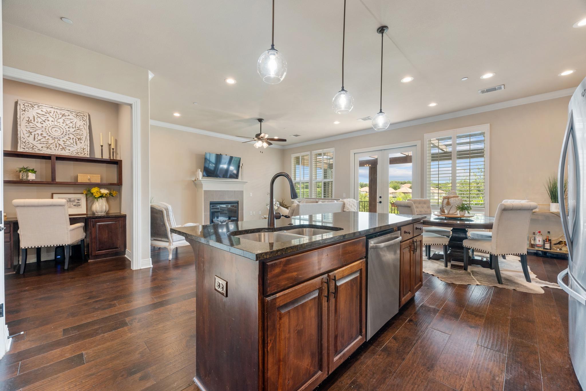 2601 N Quinlan Park RD # 508