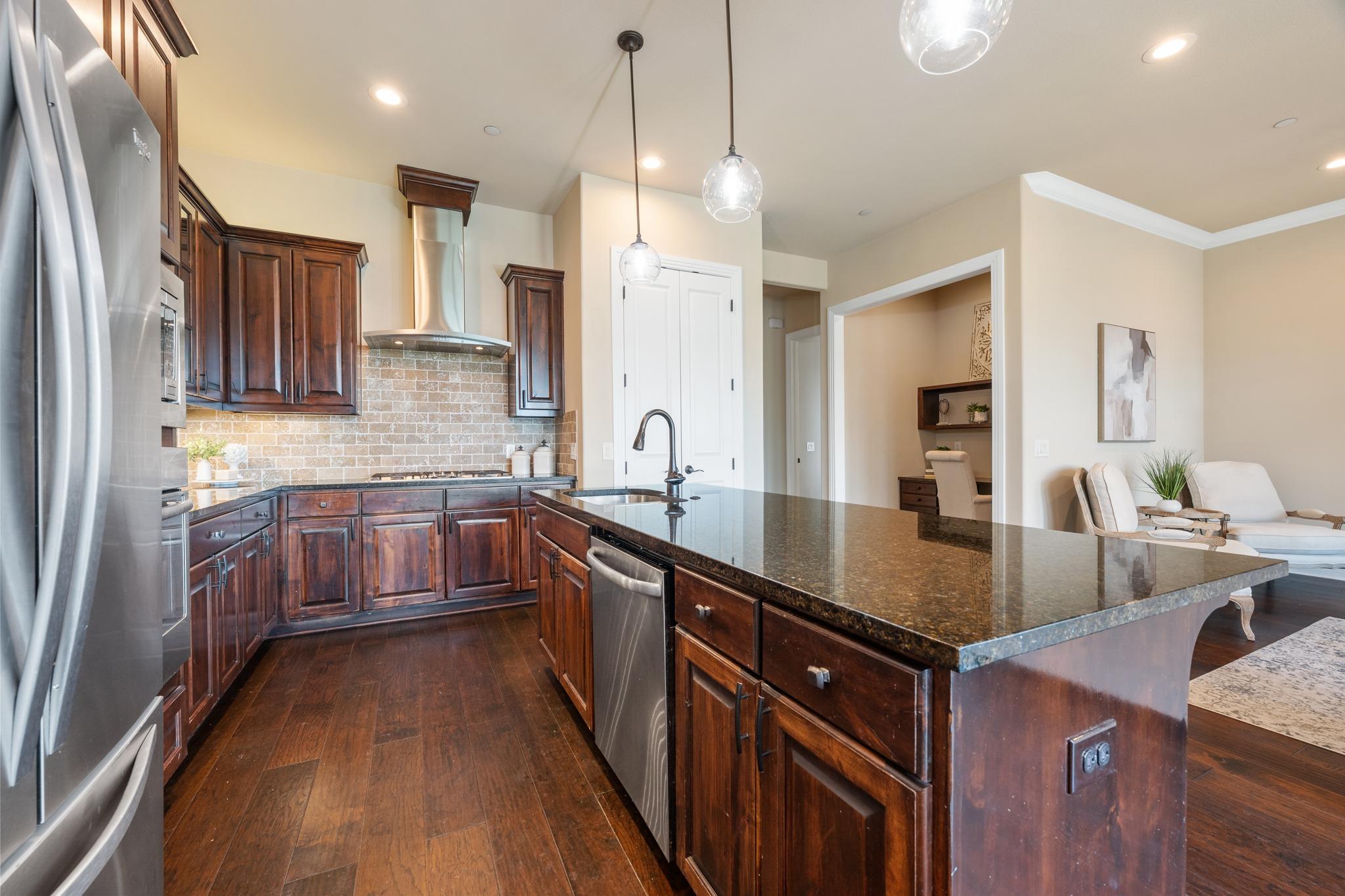 2601 N Quinlan Park RD # 508