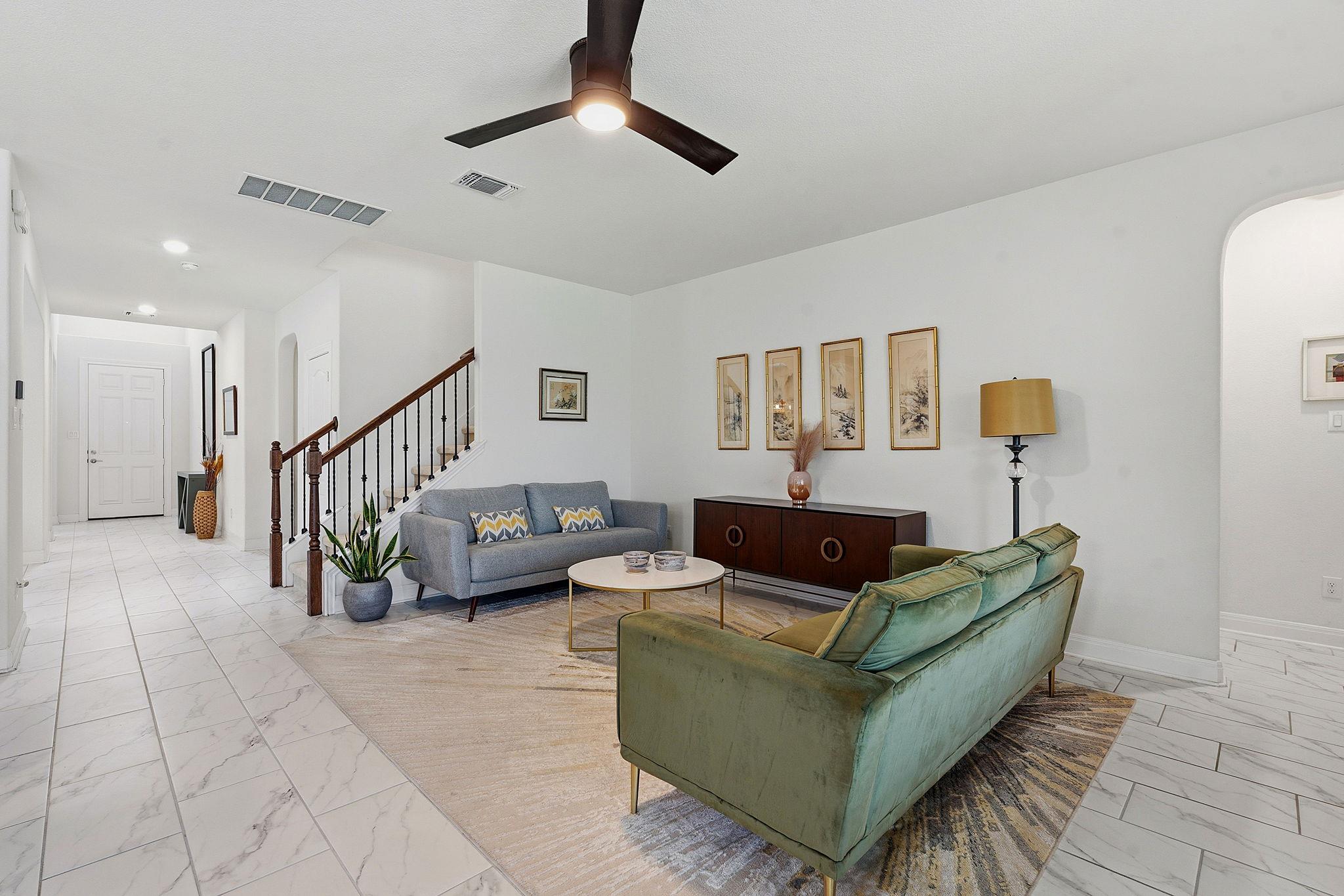 1617 Quynn LN