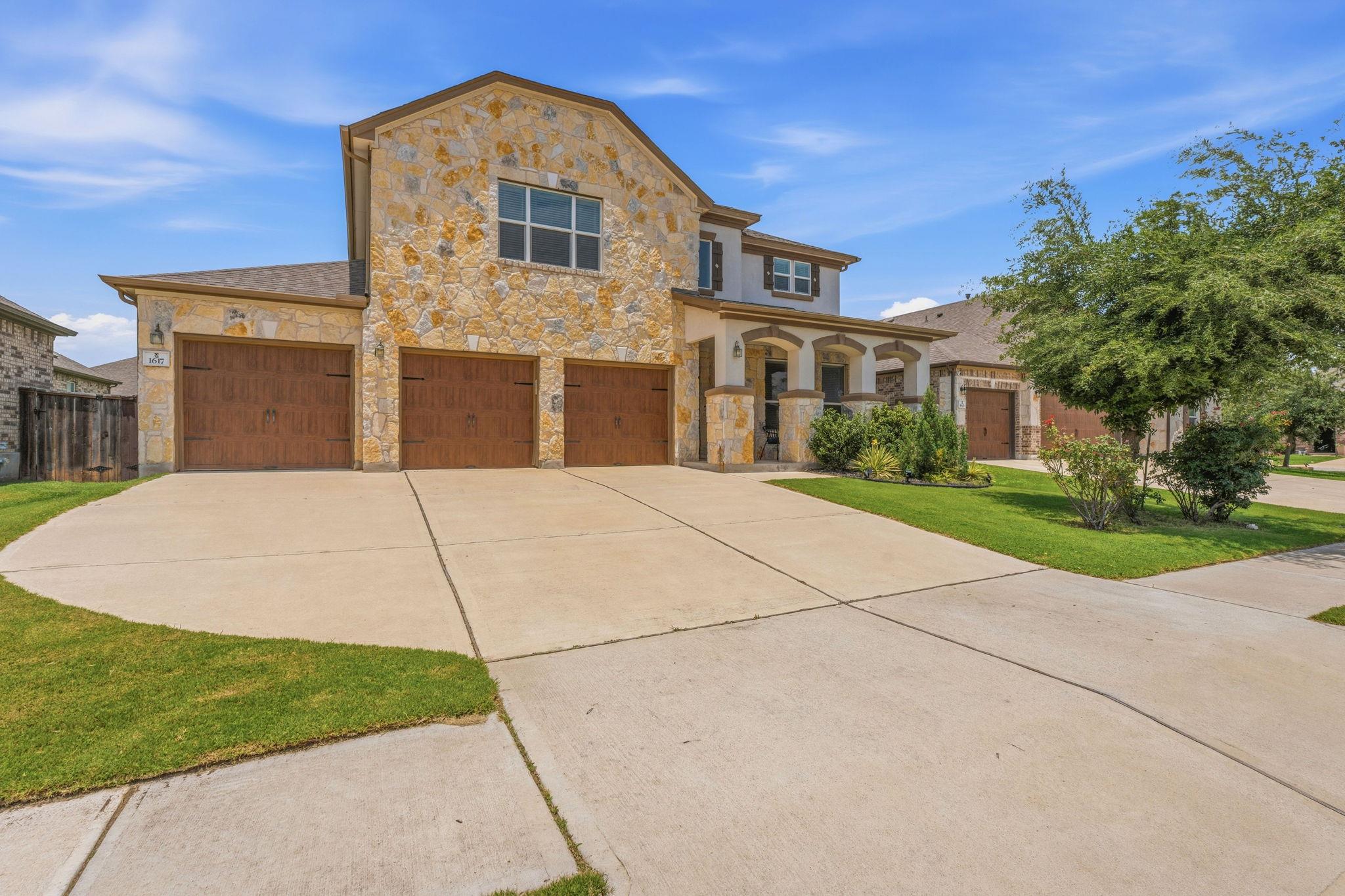 1617 Quynn LN