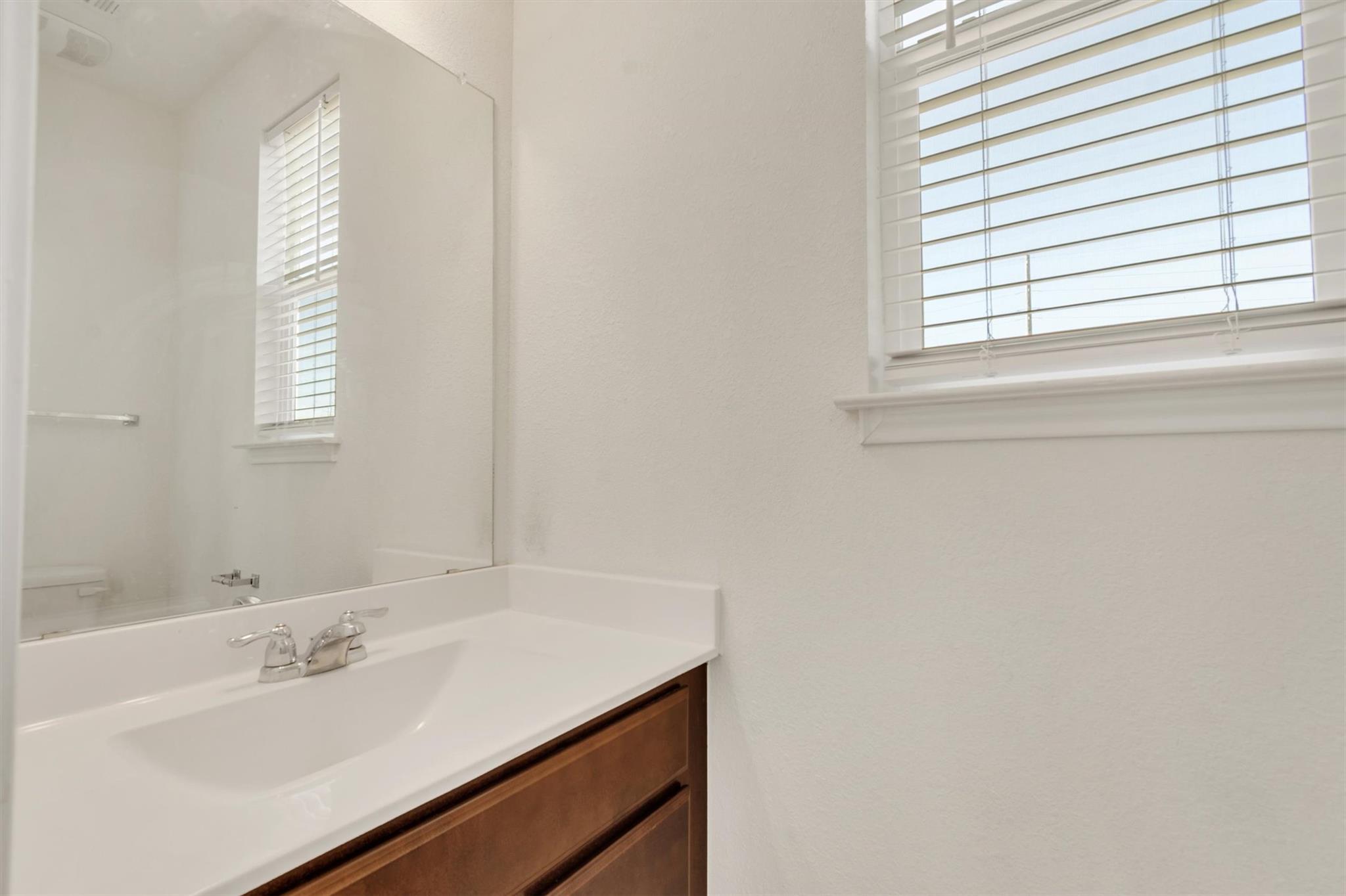 401 Briarfield DR