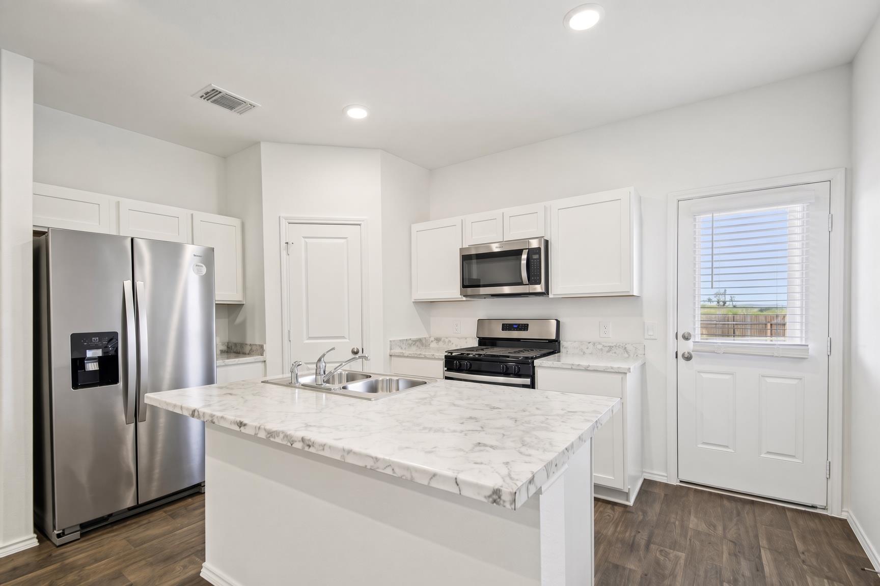 599 Arnold LOOP # B