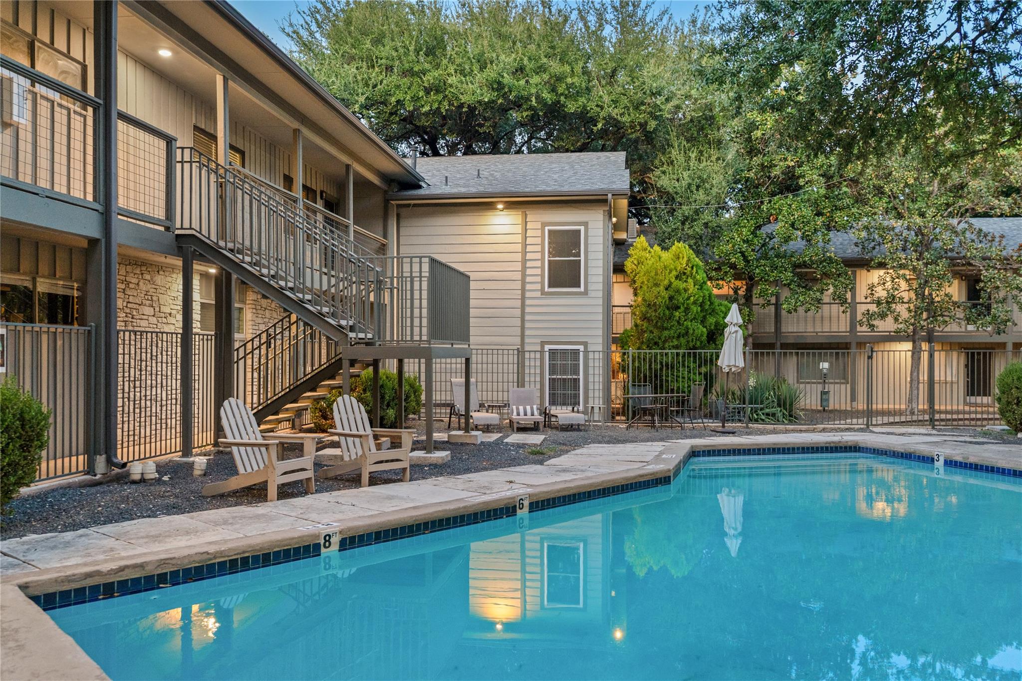 2303 E Side DR # 201