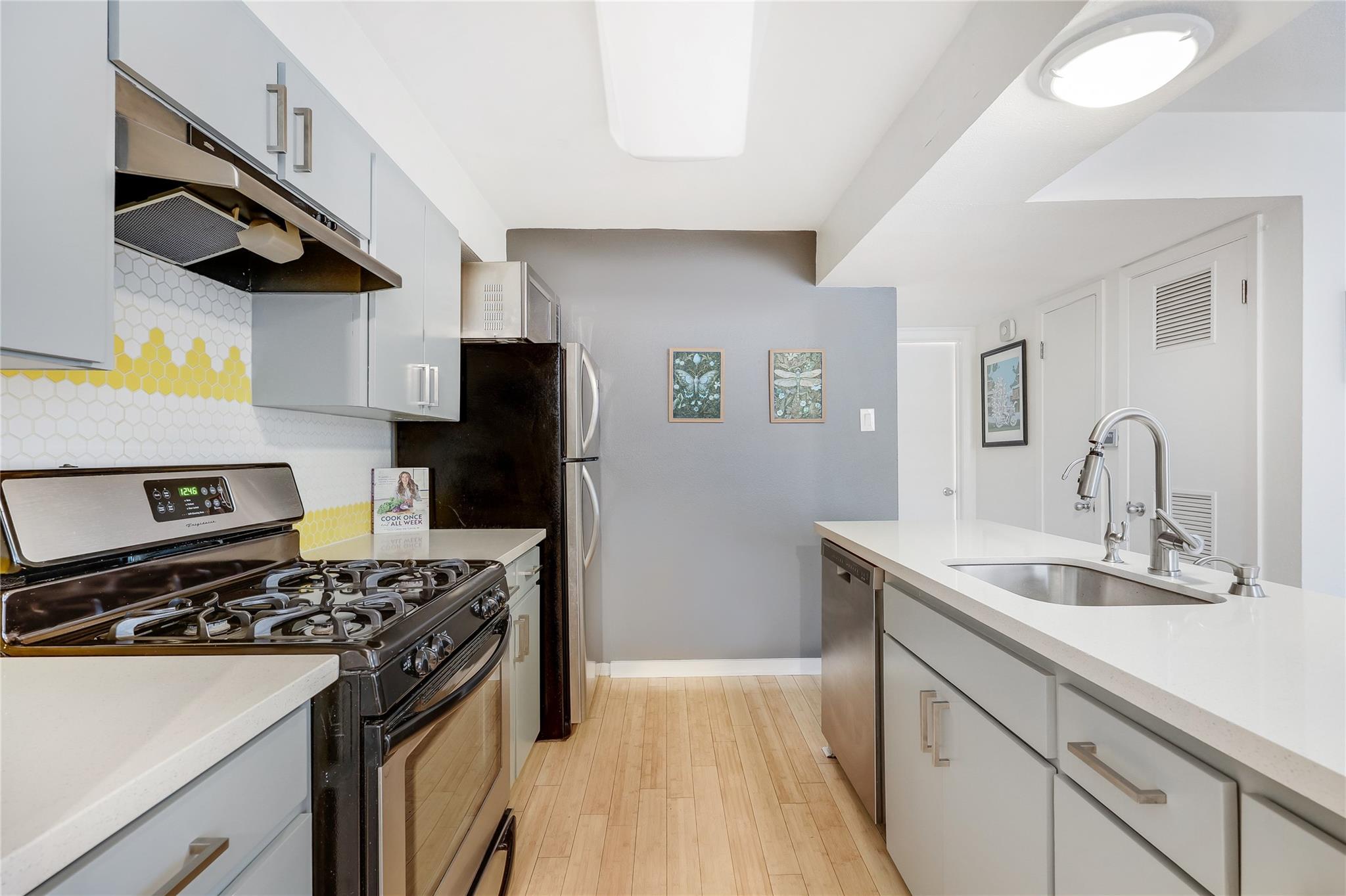 2303 E Side DR # 201