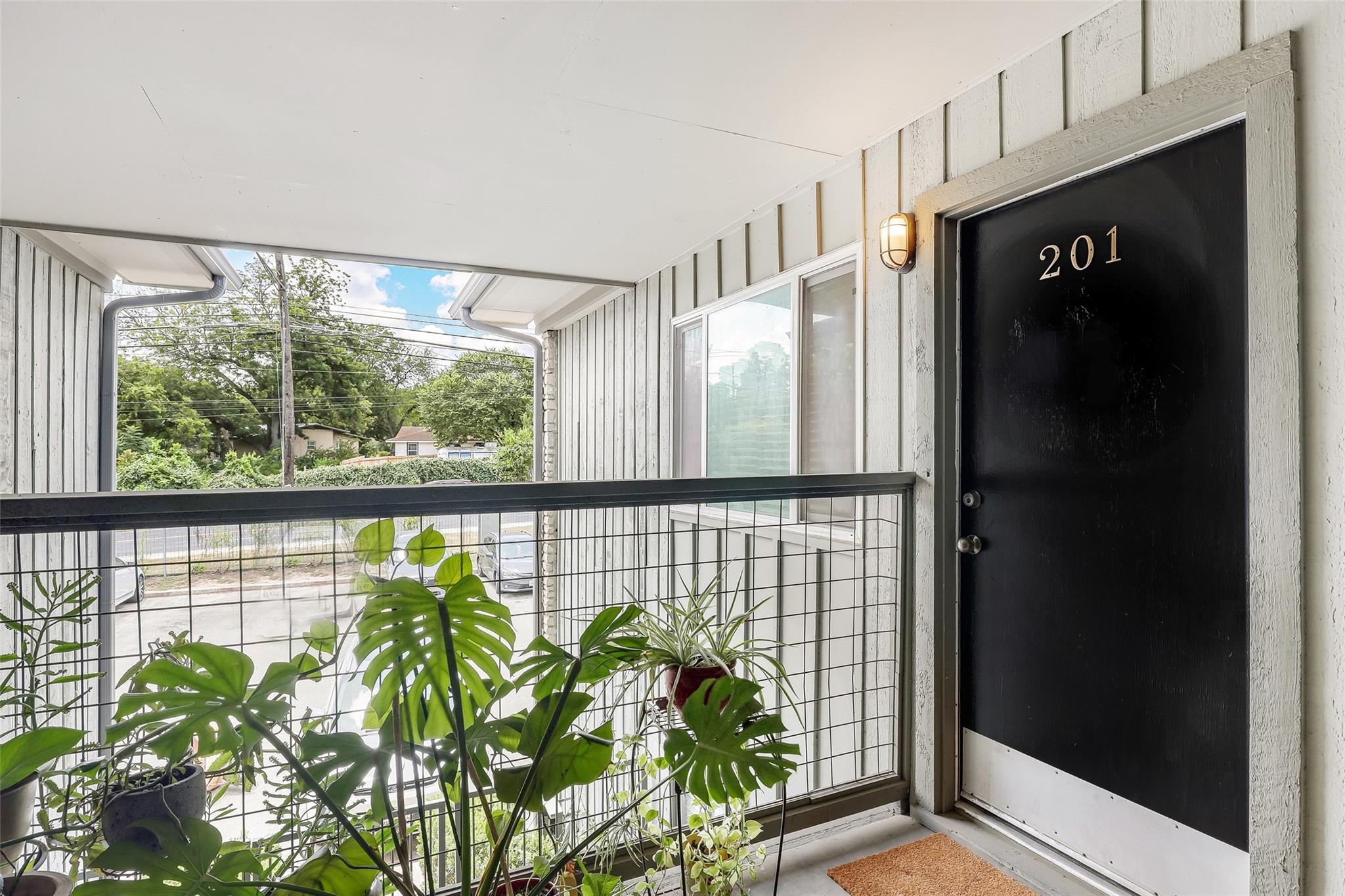 2303 E Side DR # 201