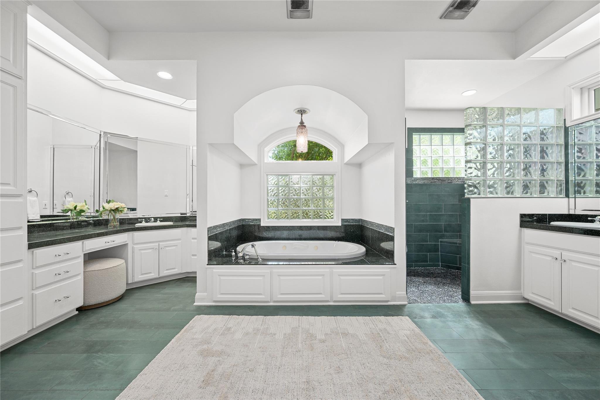 6224 Edwards Mountain CV