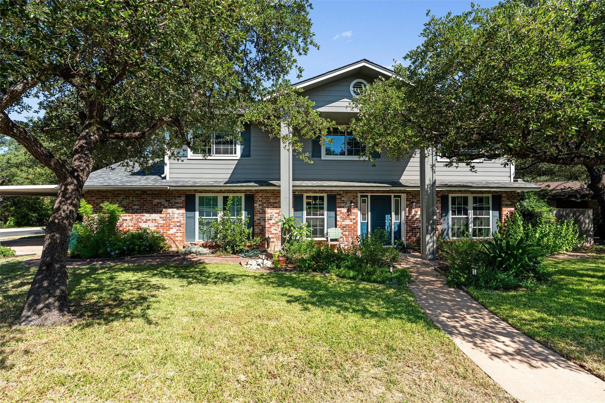 8300 Grayledge DR
