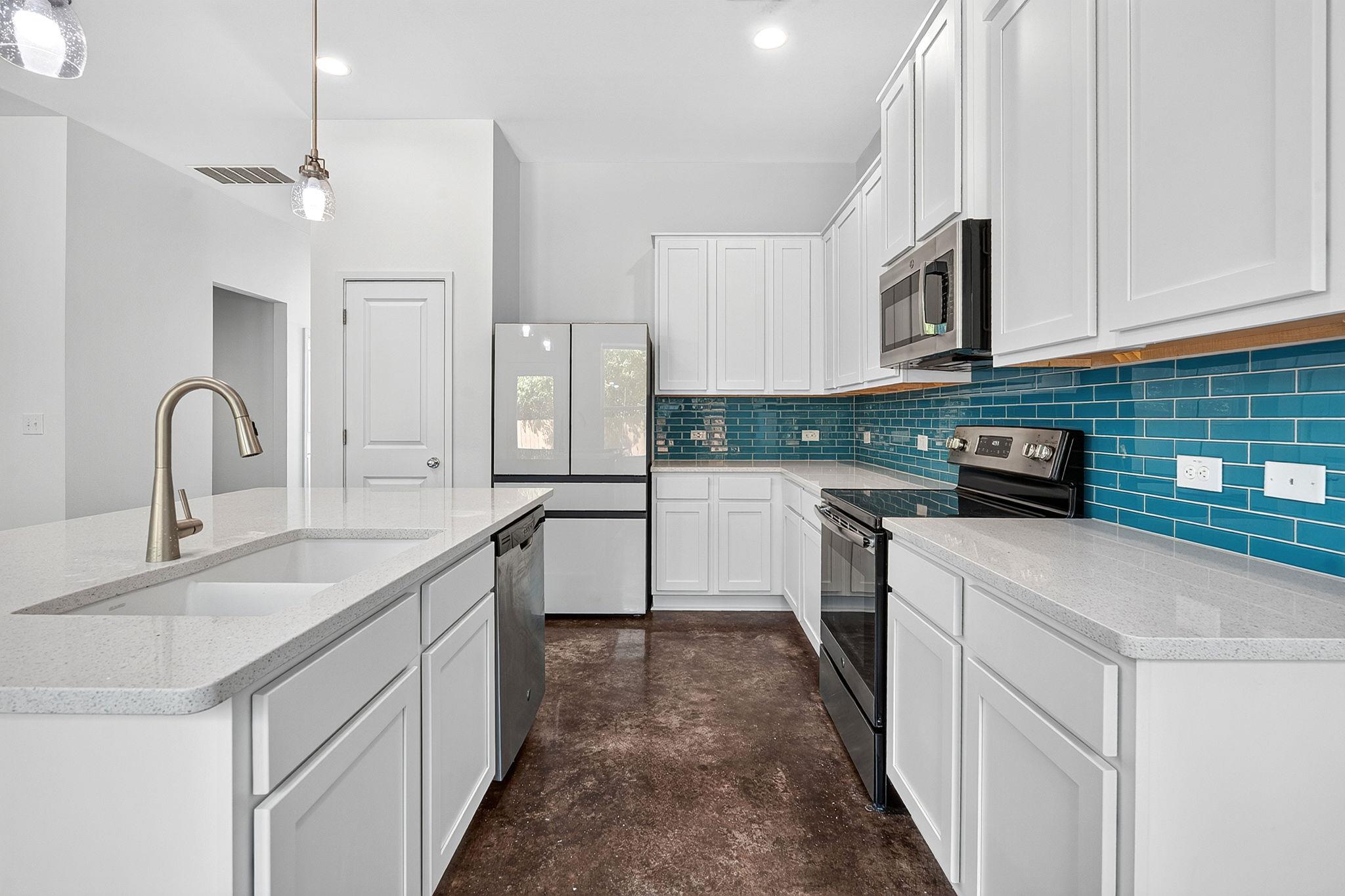 1404 Limelight LN