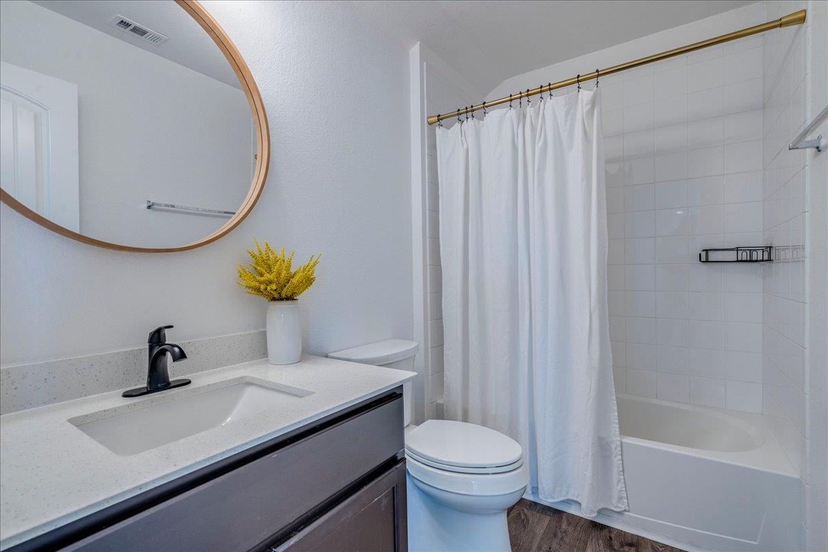 121 Coleto Creek LOOP