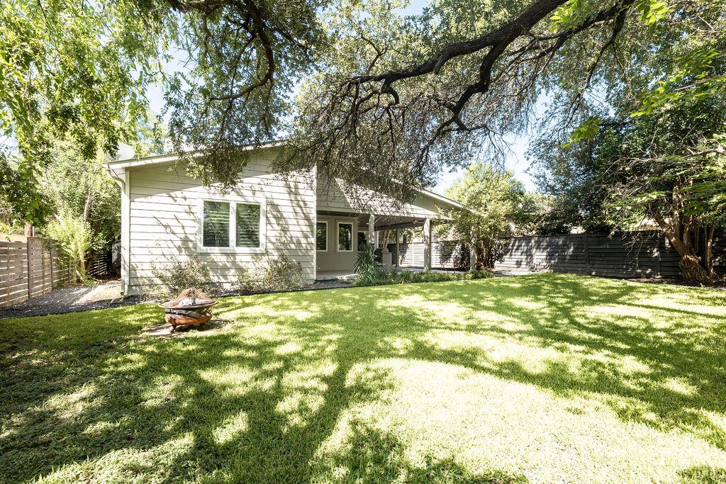 5209 Valley Oak DR