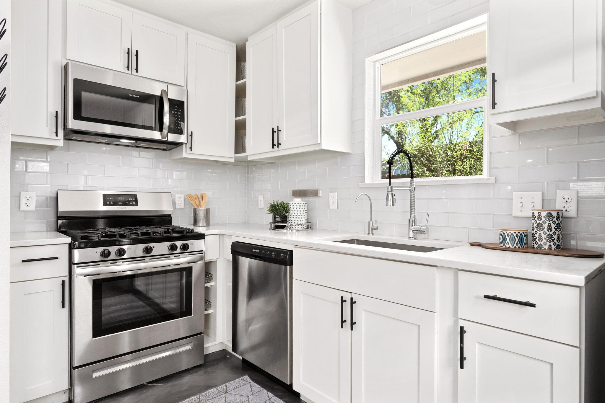 1406 Brentwood ST # 2