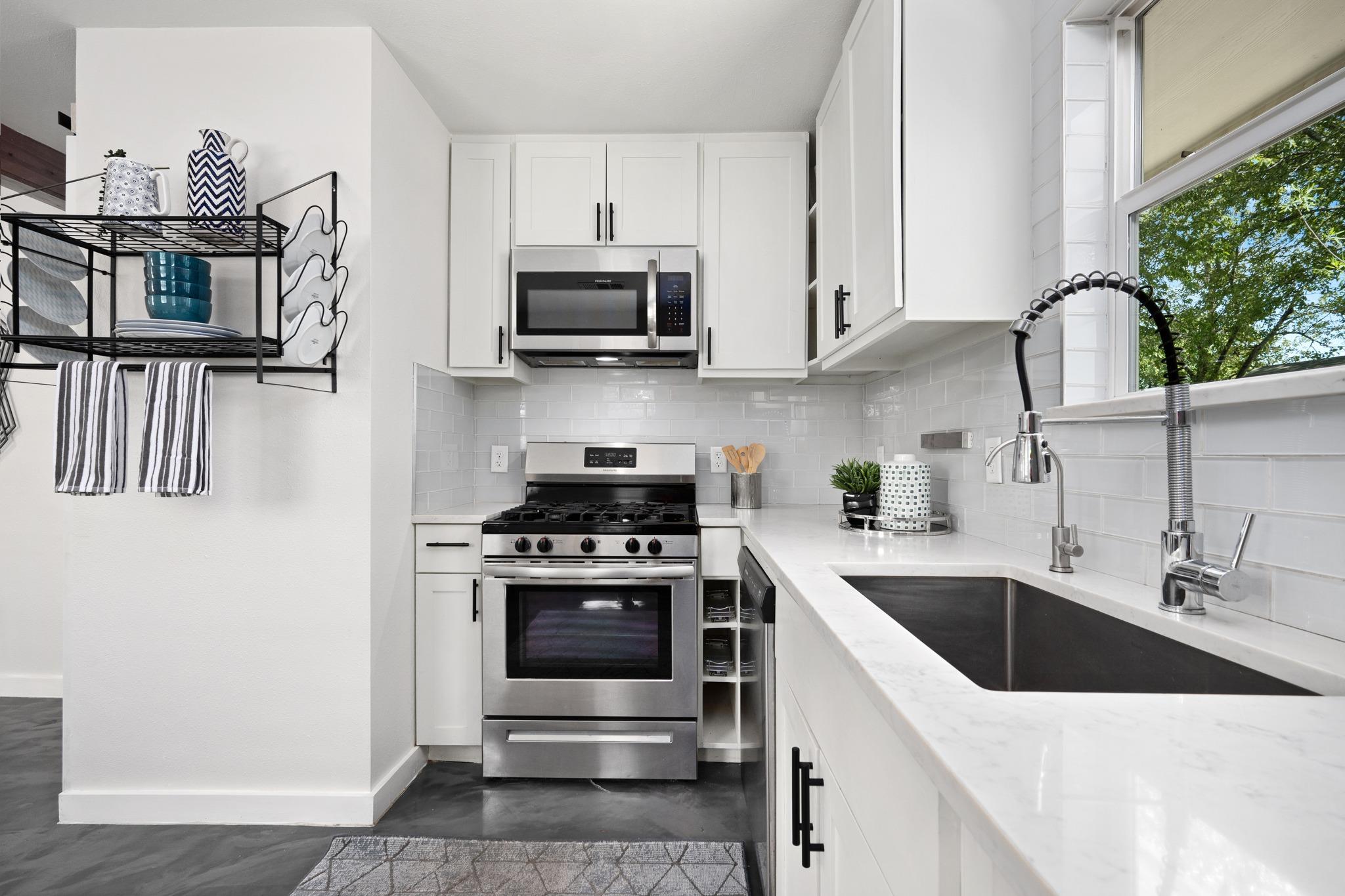 1406 Brentwood ST # 2