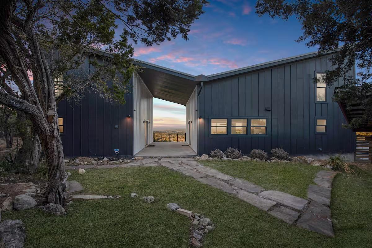 620 Windy Hills RD