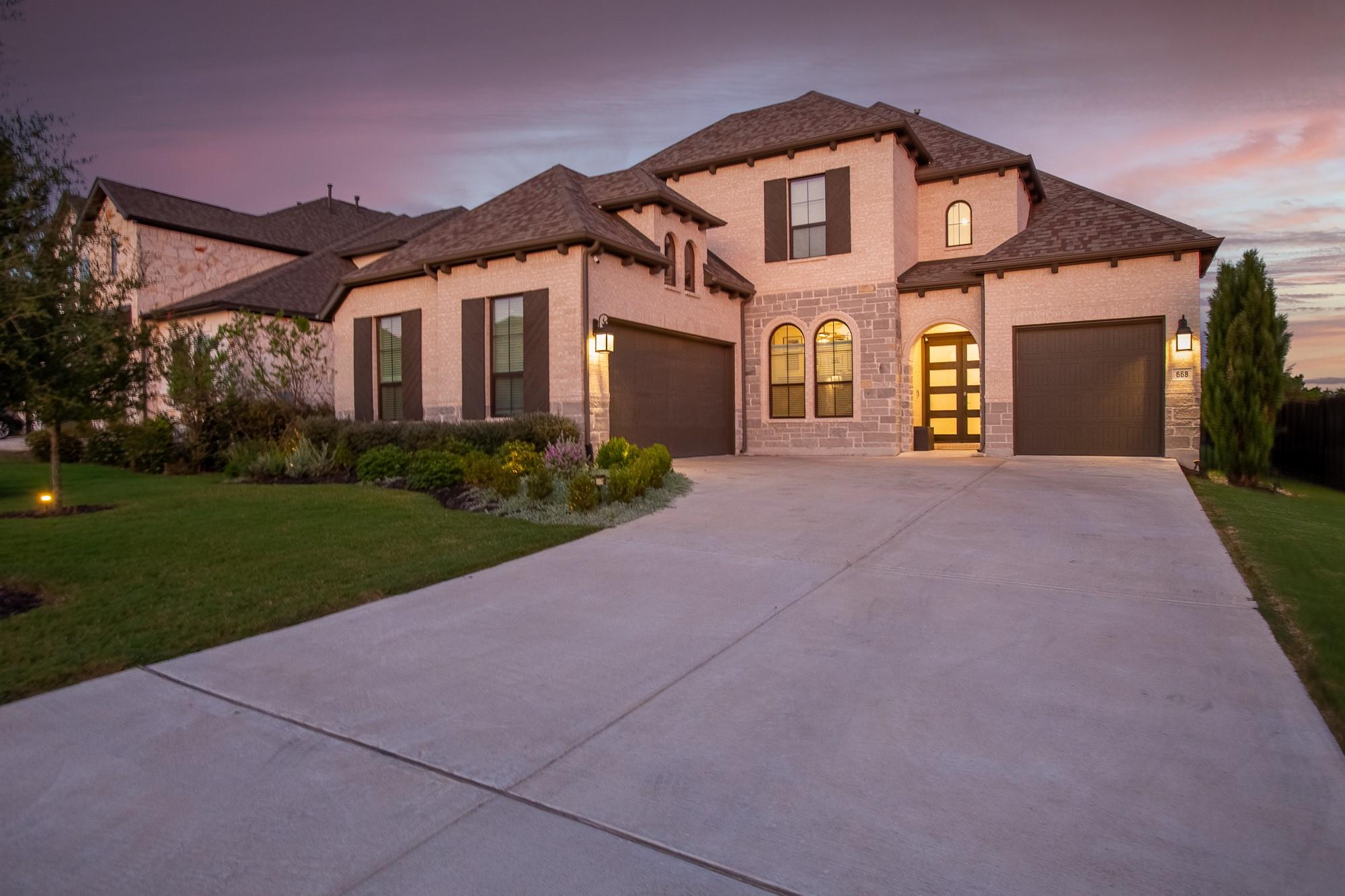 668 Two Creeks LN