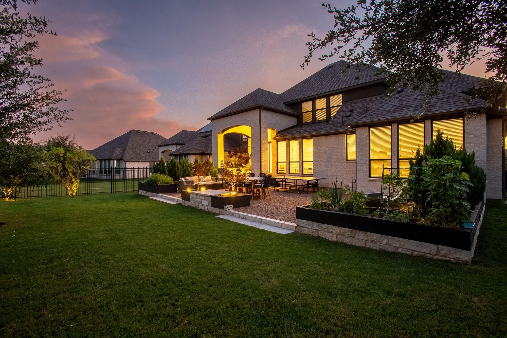 668 Two Creeks LN