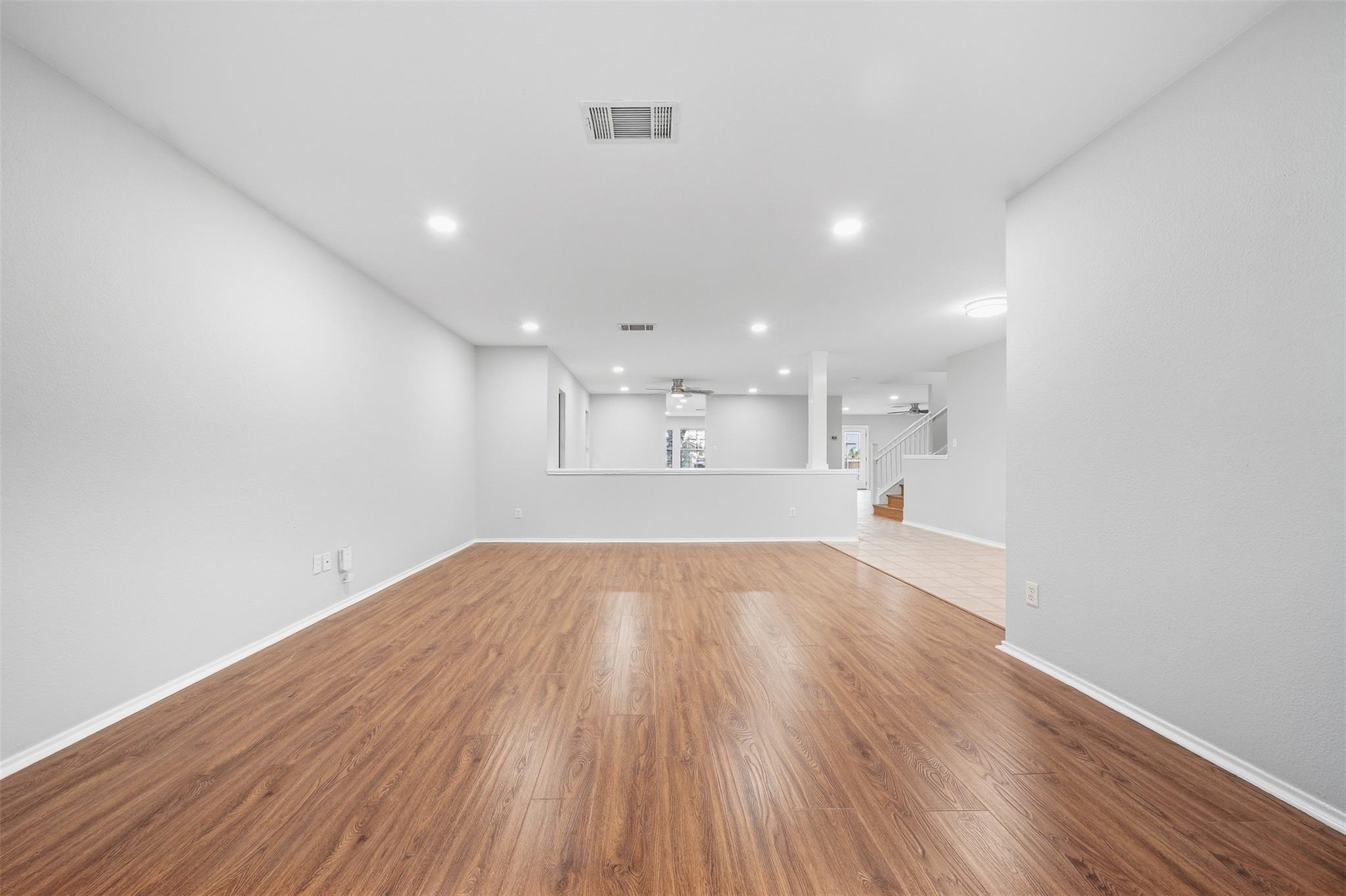 2423 Lavendale CT