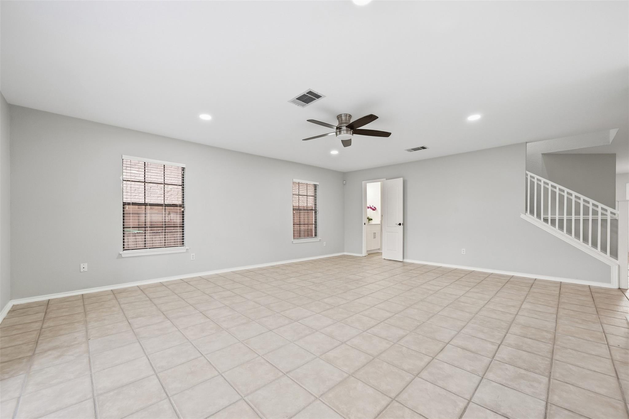 2423 Lavendale CT