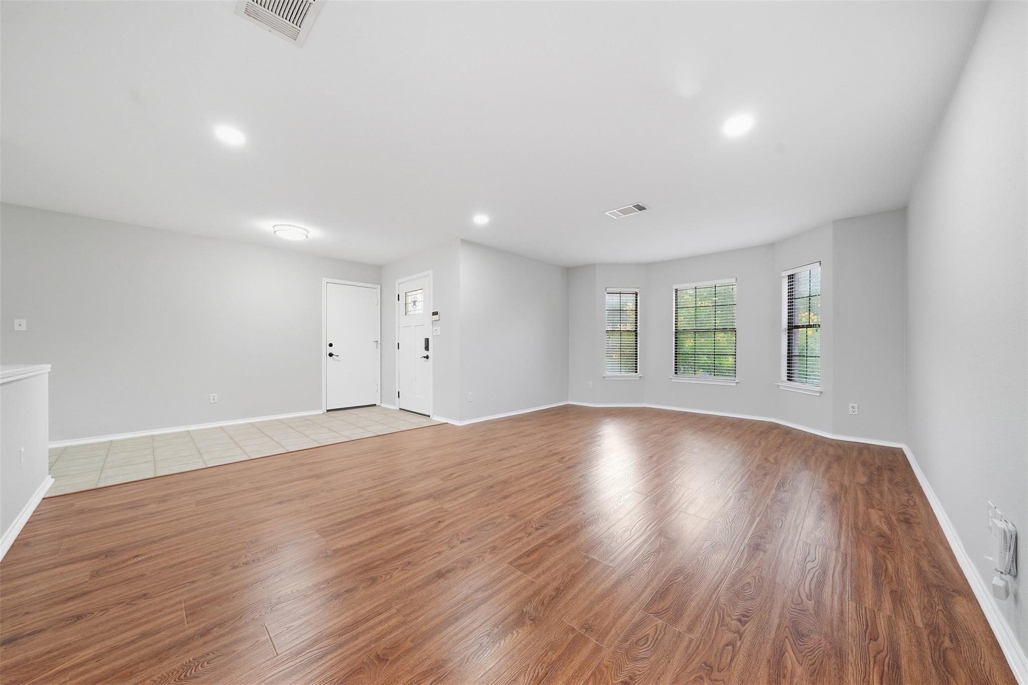 2423 Lavendale CT