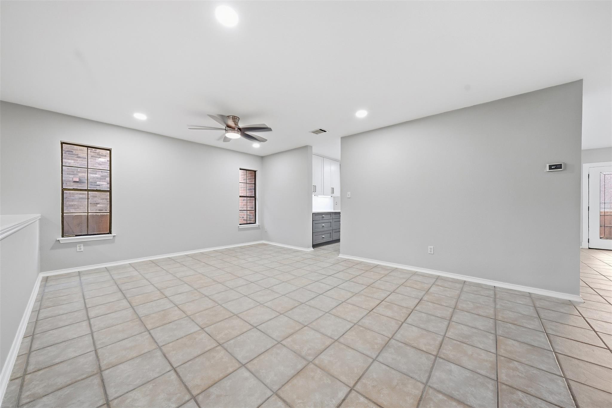 2423 Lavendale CT