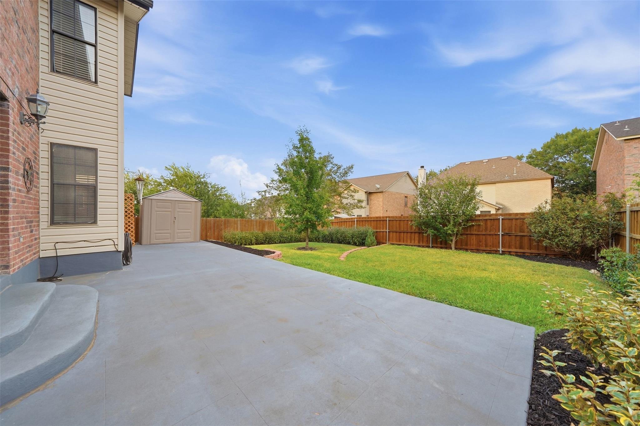 2423 Lavendale CT