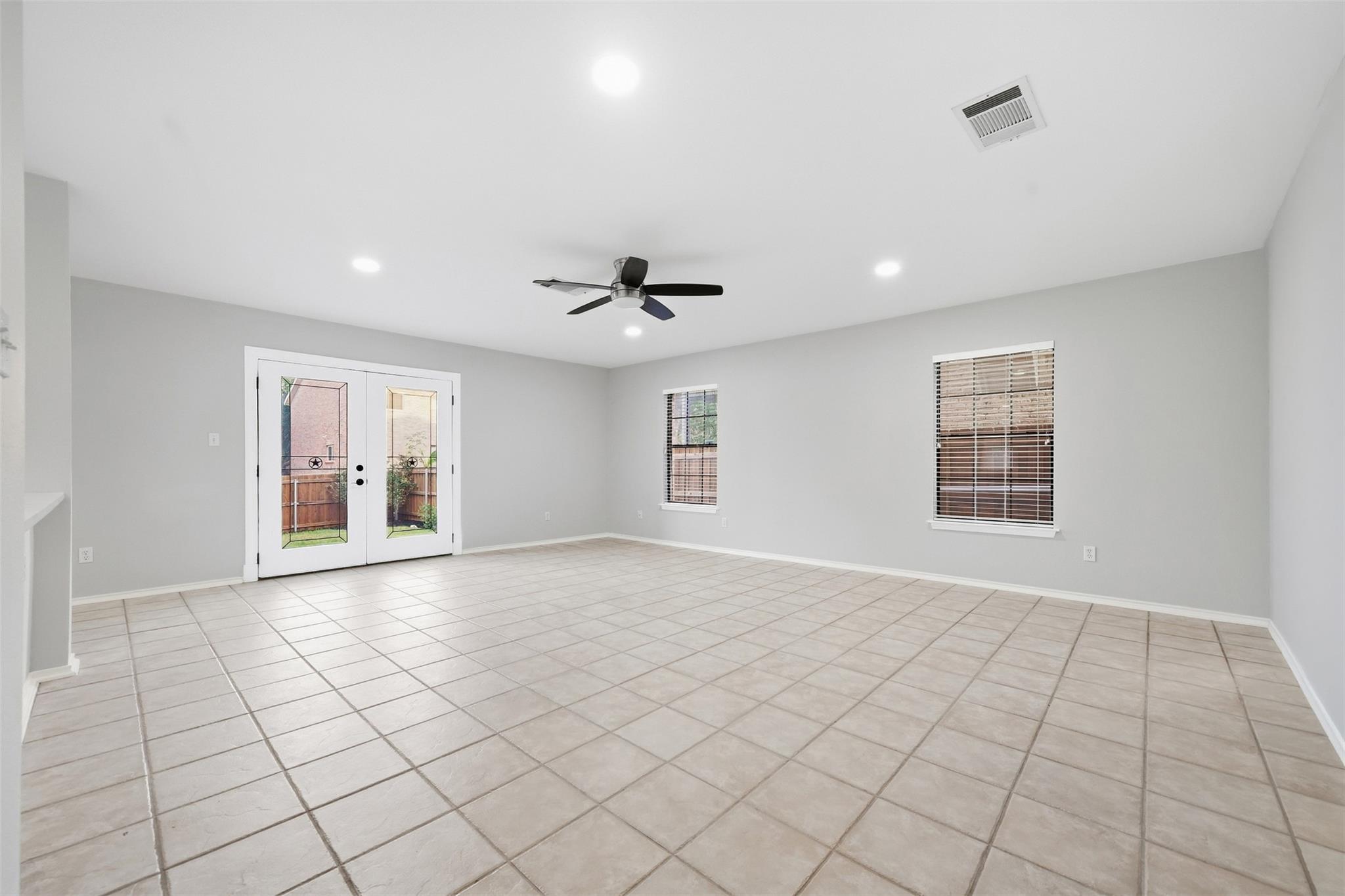 2423 Lavendale CT