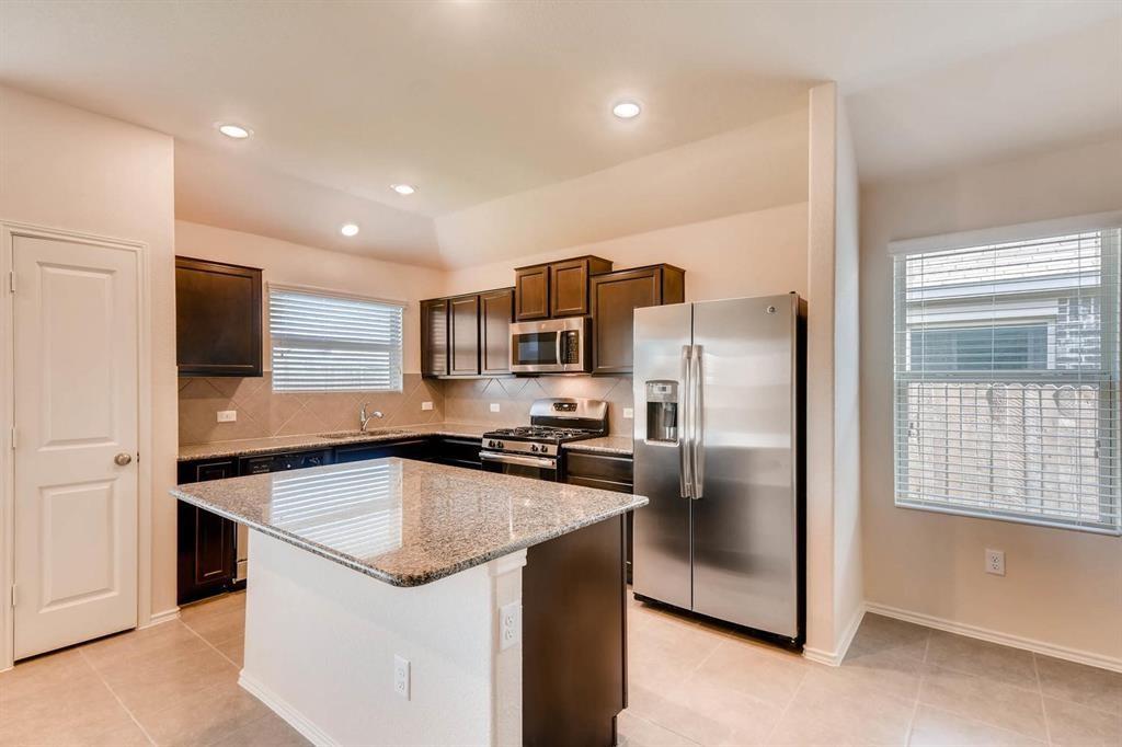 121 Andesite TRL